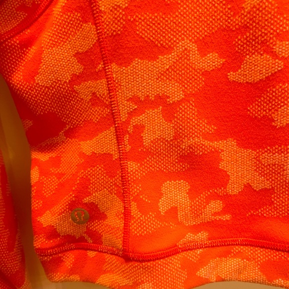 Lululemon coral camo quarter zip cropped sweater - size 12 - Picture 5 of 7
